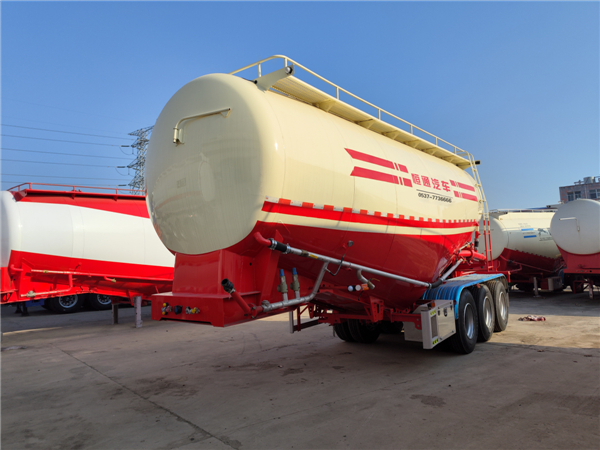 粉粒物料运输半挂车